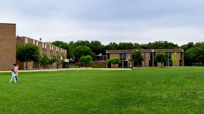 Fort Worth Country Day campus