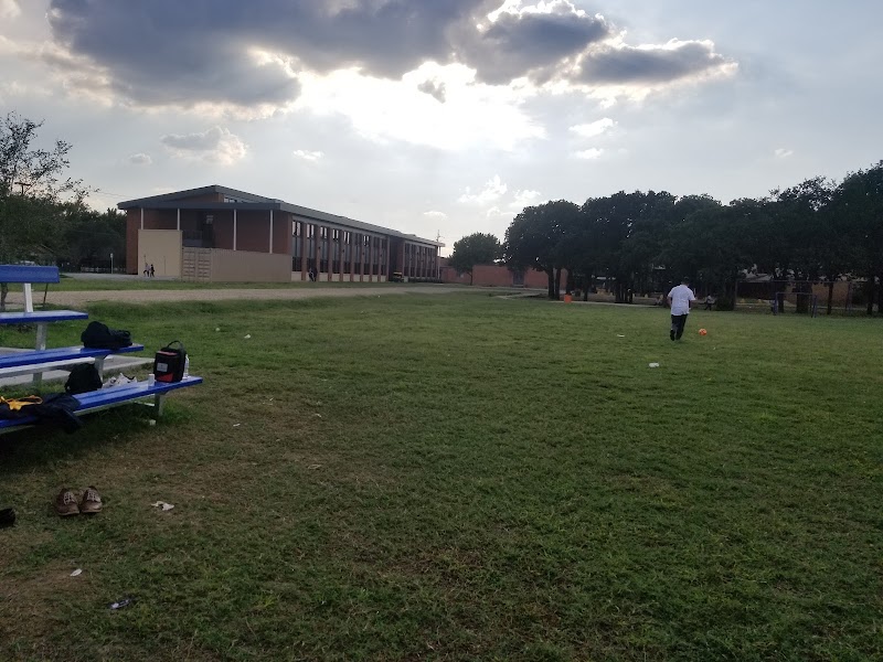 Cristo Rey Dallas College Prep campus